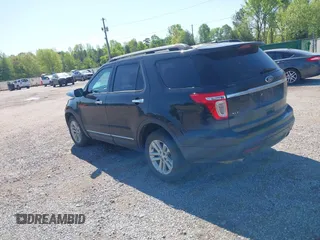 2012 Ford Explorer XLT z VIN 1FMHK7D85CGB01032, wystawiony jako IAAI lot #41992985 z przebiegiem 147 355 mil mil oraz . Historia ofert i sprzedaży dostępna na DreamBid. Obrazek 3.