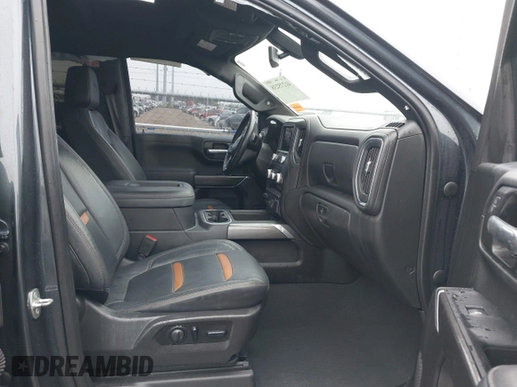 2021 GMC Sierra 1500 AT4 with VIN 1GTP9EED8MZ391803, listed as a IAAI auction lot 41275238 with 84,024 mi miles. Bid and sale history available at carsss.com. Image 5.