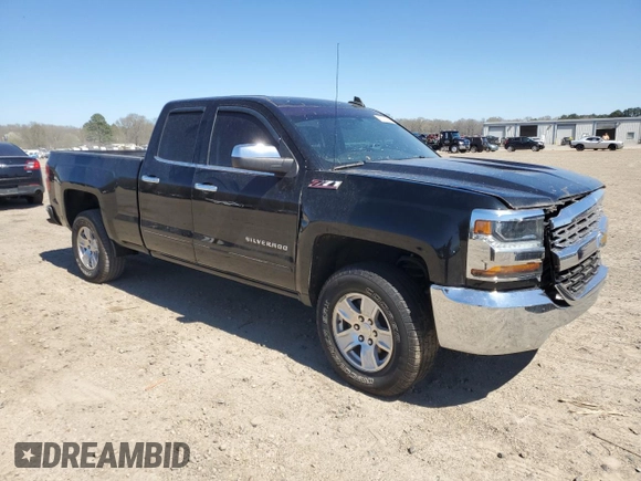 2018 Chevrolet Silverado 1500 LT with VIN 1GCRCREC3JZ176351, listed as a Copart auction lot 49270095 with 146,608 mi miles and Salvage Title. Bid and sale history available at DreamBid. Image 4.