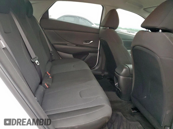 2024 Hyundai Elantra SE with VIN KMHLL4DG8RU761833, listed as a Copart auction lot 54862815 with 6,391 mi miles and Clean Title. Bid and sale history available at DreamBid. Image 10.
