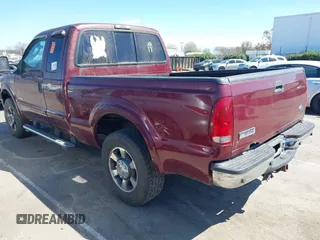 2006 Ford F-250 XL z VIN 1FTSX21P06ED33807, wystawiony jako IAAI lot #41824991 z przebiegiem 179 423 mil mil oraz . Historia ofert i sprzedaży dostępna na DreamBid. Obrazek 3.