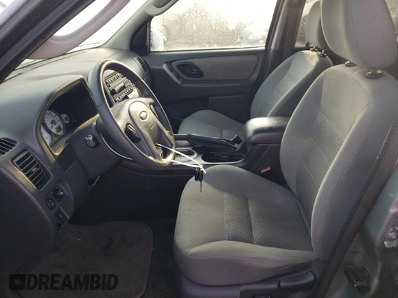 2007 Ford Escape XLT with VIN 1FMYU03Z57KB52674, listed as a Copart auction lot 86279364 with 190,802 mi miles and Salvage Title. Bid and sale history available at carsss.com. Image 7.