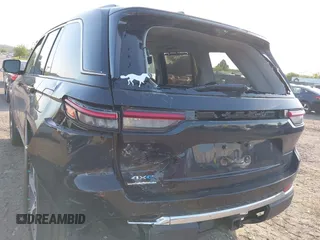 2024 Jeep Grand Cherokee с VIN 1C4RJYB61RC713750, выставлен на аукционе IAAI как лот 42149409 с пробегом 9 931 миль миль и . История ставок и продаж доступна на DreamBid. Изображение 22.