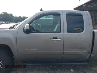 2007 Chevrolet Silverado 1500 LTZ with VIN 2GCEK19J571716697, listed as a IAAI auction lot 39845736 with 1 mi miles. Bid and sale history available at carsss.com. Image 14.