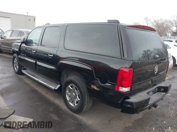 2005 Cadillac Escalade ESV z VIN 3GYFK66N55G236991, wystawiony jako IAAI lot #41506682 z przebiegiem 230 439 mil mil oraz . Historia ofert i sprzedaży dostępna na DreamBid. Obrazek 3.