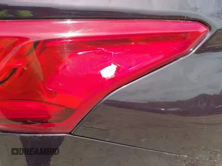 2019 Chevrolet Traverse LT Cloth z VIN 1GNEVGKW7KJ248073, wystawiony jako IAAI lot #42362893 z przebiegiem 56 232 mil mil oraz . Historia ofert i sprzedaży dostępna na DreamBid. Obrazek 18.