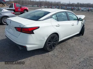 2020 Nissan Altima SR z VIN 1N4BL4CV5LC240488, wystawiony jako IAAI lot #41848936 z przebiegiem 79 044 mil mil oraz . Historia ofert i sprzedaży dostępna na DreamBid. Obrazek 4.