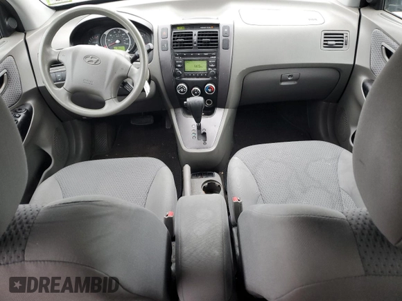 2009 Hyundai Tucson GLS with VIN KM8JM12B39U952327, listed as a Copart auction lot 73695884 with 142,752 mi miles and Salvage Title. Bid and sale history available at carsss.com. Image 8.