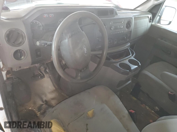 2011 Ford Econoline Cargo Commercial z VIN 1FTNE2EW8BDA87772, wystawiony jako Copart lot #56760605 z przebiegiem 190 358 mil mil oraz Szkoda całkowita • Salvage title. Historia ofert i sprzedaży dostępna na DreamBid. Obrazek 8.