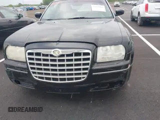 2007 Chrysler 300 Touring with VIN 2C3KA53G87H667727, listed as a IAAI auction lot 42025568 with 178,142 mi miles and . Bid and sale history available at DreamBid. Image 6.