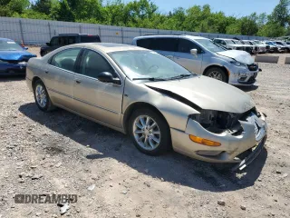 2003 Chrysler 300M M z VIN 2C3AE66G13H512948, wystawiony jako Copart lot #57447665 z przebiegiem 84 782 mil mil oraz Szkoda całkowita • Salvage title. Historia ofert i sprzedaży dostępna na DreamBid. Obrazek 4.