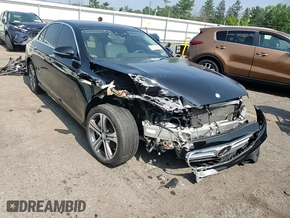 2017 Mercedes-Benz E 300 Luxury with VIN WDDZF4KB4HA156839, listed as a Copart auction lot 62692845 with 42,099 mi miles and Salvage title. Bid and sale history available at DreamBid. Image 14.