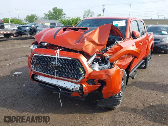 2018 Toyota Tacoma SR with VIN 3TMCZ5AN2JM131276, listed as a IAAI auction lot 42160819 with 46,044 mi miles and . Bid and sale history available at carsss.com. Image 12.