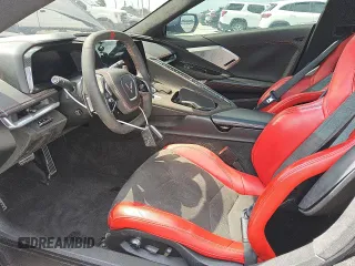 2022 Chevrolet Corvette 3LT z VIN 1G1YC2D41N5105717, wystawiony jako Copart lot #53651315 z przebiegiem Nie podano mil oraz Czysty tytuł • Clean title. Historia ofert i sprzedaży dostępna na DreamBid. Obrazek 7.