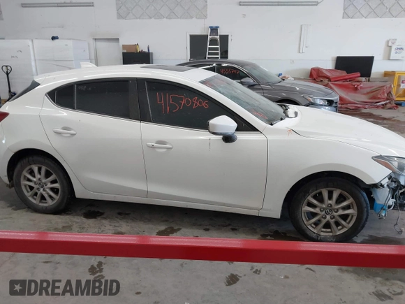 2015 Mazda Mazda3 i Touring with VIN 3MZBM1L76FM178980, listed as a IAAI auction lot 41570806 with 155,064 mi miles. Bid and sale history available at carsss.com. Image 13.