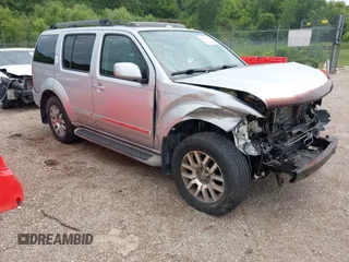 2010 Nissan Pathfinder SE with VIN 5N1AR1NB5AC608392, listed as a IAAI auction lot 42733013 with 184,448 mi miles and . Bid and sale history available at DreamBid. Image 1.