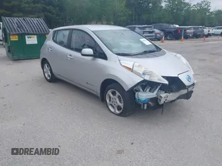 2013 Nissan LEAF SL с VIN 1N4AZ0CP8DC413913, выставлен на аукционе IAAI как лот 41086738 с пробегом Не указан миль и . История ставок и продаж доступна на DreamBid. Изображение 1.