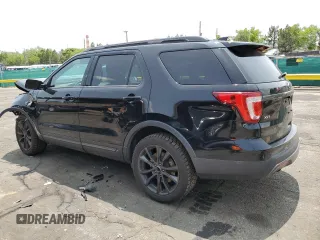 2017 Ford Explorer XLT with VIN 1FM5K7D82HGD55484, listed as a Copart auction lot 59171425 with 164,225 mi miles and Salvage title. Bid and sale history available at DreamBid. Image 2.