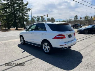 2015 Mercedes-Benz M ML 350 with VIN 4JGDA5JB1FA608992, listed as a Copart auction lot 53400185 with 230,284 mi miles and Clean Title. Bid and sale history available at carsss.com. Image 3.