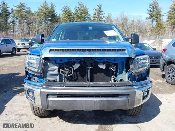 2018 Toyota Tundra 4WD SR5 with VIN 5TFAY5F14JX729945, listed as a IAAI auction lot 41778714 with 82,516 mi miles. Bid and sale history available at carsss.com. Image 13.