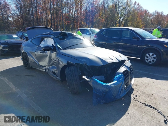2023 BMW M4 Competition xDrive с VIN WBS43AZ01PCM48086, выставлен на аукционе IAAI как лот 40899240 с пробегом 9 597 миль миль и . История ставок и продаж доступна на DreamBid. Изображение 1.