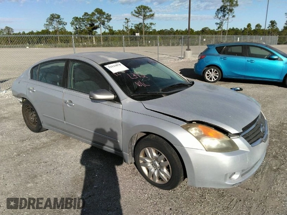 2009 Nissan Altima 2.5 S with VIN 1N4AL21EX9N418606, listed as a IAAI auction lot 42012198 with 167,078 mi miles. Bid and sale history available at carsss.com. Image 1.