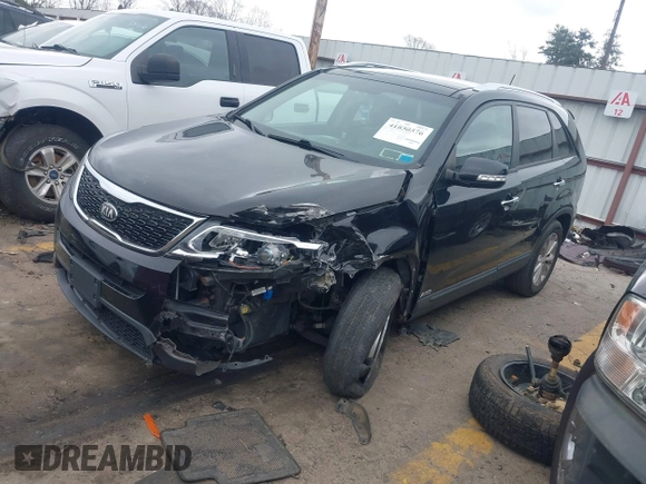 2014 Kia Sorento EX with VIN 5XYKUDA79EG431440, listed as a IAAI auction lot 41850576 with 103,758 mi miles. Bid and sale history available at carsss.com. Image 17.