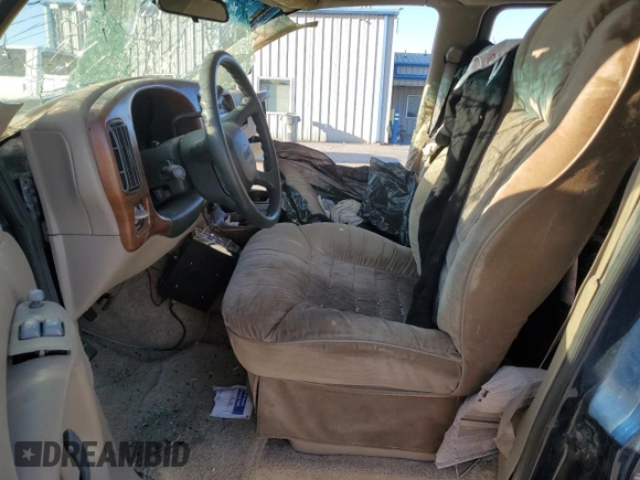 2000 GMC Savana Cargo Van RV Conversion with VIN 1GDFG15M4Y1140397, listed as a Copart auction lot 76347184 with 0 mi miles and Salvage Title. Bid and sale history available at carsss.com. Image 7.