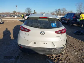 2019 Mazda CX-3 Sport z VIN JM1DKFB73K0443125, wystawiony jako IAAI lot #41675724 z przebiegiem 66 087 mil mil oraz . Historia ofert i sprzedaży dostępna na DreamBid. Obrazek 17.