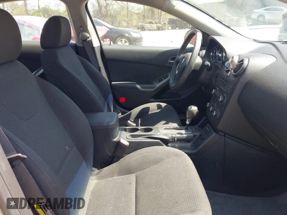 2006 Pontiac G6 1SV with VIN 1G2ZF55B464169067, listed as a IAAI auction lot 41811555 with 17,574 mi miles and . Bid and sale history available at DreamBid. Image 5.