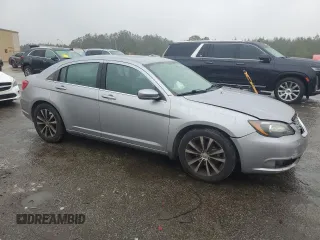 2013 Chrysler 200 Limited with VIN 1C3CCBCG7DN600889, listed as a Copart auction lot 46275575 with 124,263 mi miles and Salvage Title. Bid and sale history available at carsss.com. Image 4.