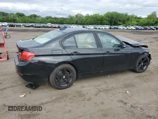 2014 BMW 3 Series 328i xDrive z VIN WBA3B5G55ENS10879, wystawiony jako Copart lot #58829515 z przebiegiem 107 414 mil mil oraz Szkoda całkowita • Salvage title. Historia ofert i sprzedaży dostępna na DreamBid. Obrazek 3.