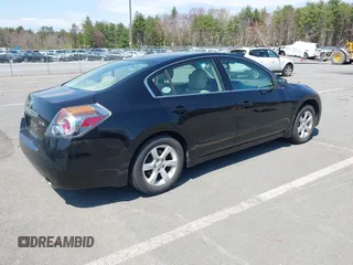 2009 Nissan Altima 2.5 S with VIN 1N4AL21E39C130776, listed as a IAAI auction lot 42108901 with 183,424 mi miles. Bid and sale history available at carsss.com. Image 4.