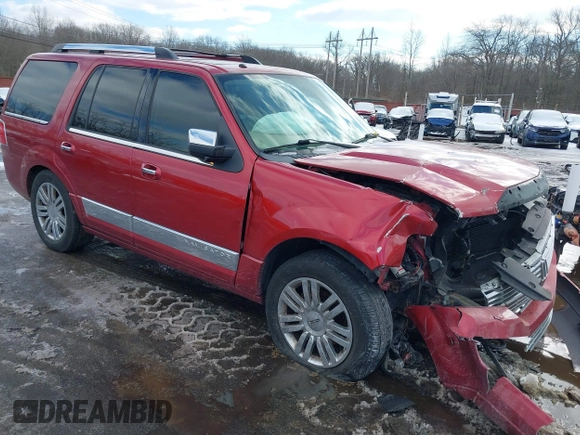 2008 Lincoln Navigator with VIN 5LMFU28518LJ18538, listed as a IAAI auction lot 41546111 with 123,174 mi miles. Bid and sale history available at carsss.com. Image 1.
