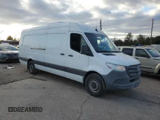 2020 Mercedes-Benz Sprinter with VIN W1Y4EDHYXLT030139, listed as a Copart auction lot 87737455 with 365,518 mi miles and Salvage Title. Bid and sale history available at DreamBid. Image 4.