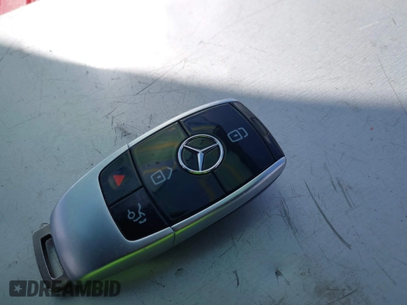 2020 Mercedes-Benz E 350 z VIN WDDZF8DB1LA747787, wystawiony jako IAAI lot #42310513 z przebiegiem 64 707 mil mil oraz . Historia ofert i sprzedaży dostępna na DreamBid. Obrazek 11.
