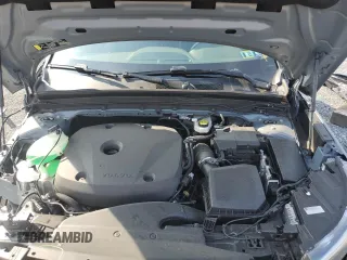 2021 Volvo XC40 R-Design with VIN YV4162UM9M2401811, listed as a Copart auction lot 59177733 with 11,993 mi miles and . Bid and sale history available at carsss.com. Image 12.