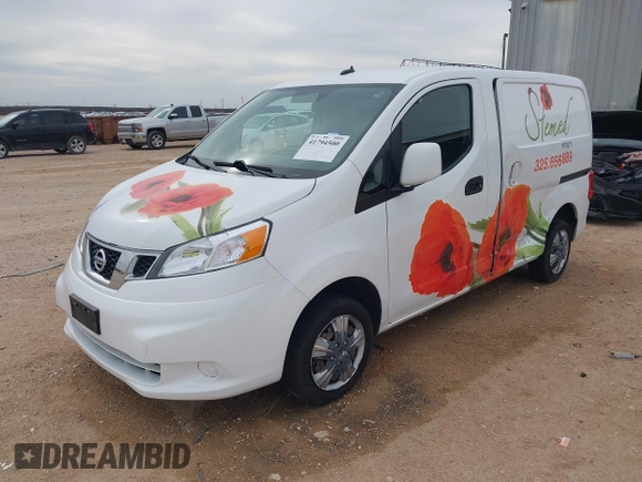 2015 Nissan NV200 SV with VIN 3N6CM0KN4FK715632, listed as a IAAI auction lot 41794500 with 156,495 mi miles. Bid and sale history available at carsss.com. Image 17.