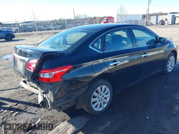 2018 Nissan Sentra SV z VIN 3N1AB7AP4JY254761, wystawiony jako IAAI lot #41511455 z przebiegiem 141 256 mil mil oraz . Historia ofert i sprzedaży dostępna na DreamBid. Obrazek 4.