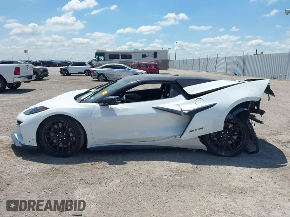 2023 Chevrolet Corvette 3LZ with VIN 1G1YF3D37P5603363, listed as a IAAI auction lot 42176876 with Not provided miles and . Bid and sale history available at DreamBid. Image 14.