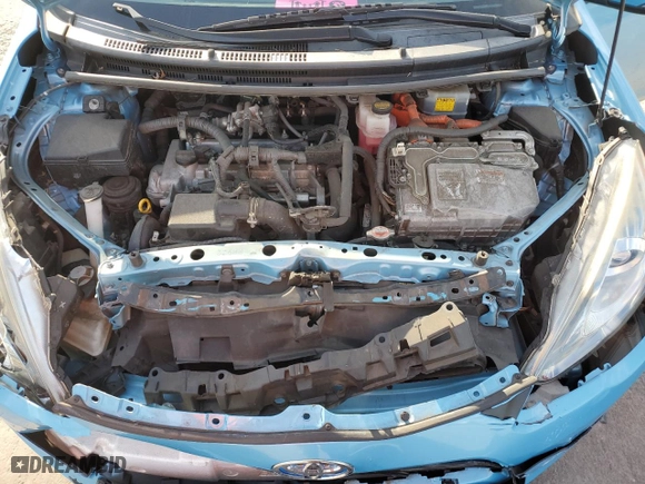 2015 Toyota Prius c One with VIN JTDKDTB32F1106992, listed as a Copart auction lot 50209535 with 117,773 mi miles and Salvage Title. Bid and sale history available at carsss.com. Image 11.