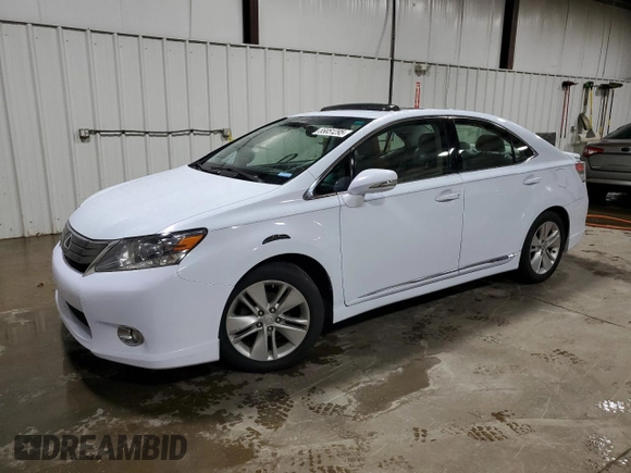 2010 Lexus HS 250h z VIN JTHBB1BA0A2026195, wystawiony jako Copart lot #55851295 z przebiegiem 284 870 mil mil oraz Czysty tytuł • Clean title. Historia ofert i sprzedaży dostępna na DreamBid. Obrazek 1.