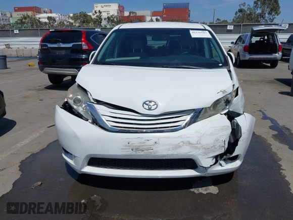 2015 Toyota Sienna LE AAS с VIN 5TDKK3DC6FS574942, выставлен на аукционе IAAI как лот 42336507 с пробегом 58 323 миль миль и . История ставок и продаж доступна на DreamBid. Изображение 12.