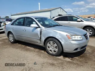 2010 Hyundai Sonata GLS z VIN 5NPET4AC3AH596237, wystawiony jako Copart lot #63041085 z przebiegiem 221 296 mil mil oraz Czysty tytuł • Clean title. Historia ofert i sprzedaży dostępna na DreamBid. Obrazek 4.