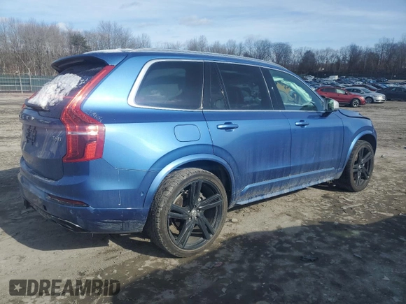 2016 Volvo XC90 T6 R-Design z VIN YV4A22PM0G1031687, wystawiony jako Copart lot #45956645 z przebiegiem 113 508 mil mil oraz Szkoda całkowita • Salvage title. Historia ofert i sprzedaży dostępna na DreamBid. Obrazek 3.