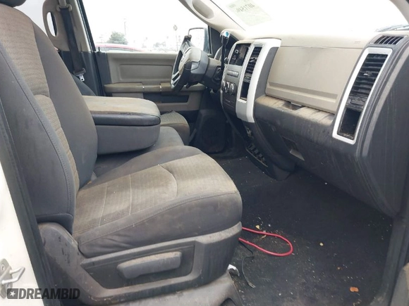 2009 Dodge Ram 1500 SLT with VIN 1D3HB18T69S812221, listed as a IAAI auction lot 40715494 with 306,416 mi miles. Bid and sale history available at carsss.com. Image 5.