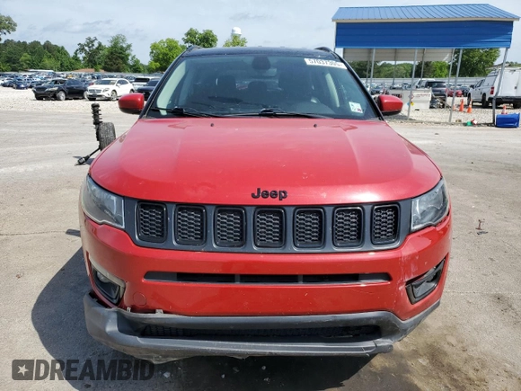 2020 Jeep Compass Latitude with VIN 3C4NJCBB0LT129253, listed as a Copart auction lot 57037305 with 136,006 mi miles and Salvage title. Bid and sale history available at DreamBid. Image 5.