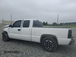 2006 Chevrolet Silverado 1500 Work Truck with VIN 1GCEC19X56Z141511, listed as a Copart auction lot 71197574 with 220,241 mi miles and Non Repairable. Bid and sale history available at carsss.com. Image 2.