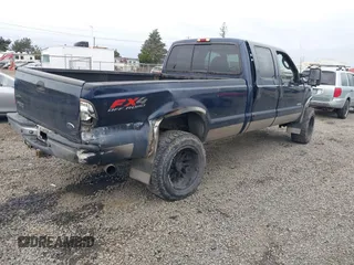 2003 Ford F-350 XL z VIN 1FTSW31PX3EB33845, wystawiony jako IAAI lot #42138067 z przebiegiem 397 266 mil mil oraz . Historia ofert i sprzedaży dostępna na DreamBid. Obrazek 4.