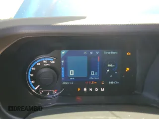 2024 Ford Bronco Big Bend z VIN 1FMDE7AH9RLA94869, wystawiony jako Copart lot #51317025 z przebiegiem 6 884 mil mil oraz Szkoda całkowita • Salvage title. Historia ofert i sprzedaży dostępna na DreamBid. Obrazek 9.
